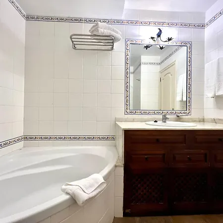 Apto. Con Gran Terraza Con Vista Al Mar Y Piscina Los Realejos