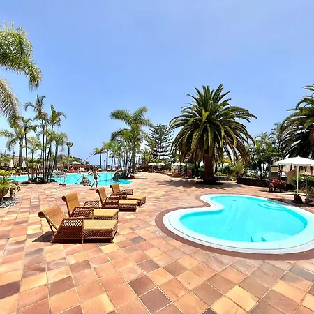 Apto. Con Gran Terraza Con Vista Al Mar Y Piscina Apartmán Los Realejos