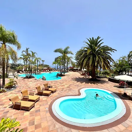 Apartmán Apto. Con Gran Terraza Con Vista Al Mar Y Piscina