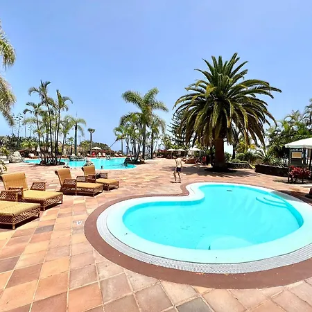 Apartmán Apto. Con Gran Terraza Con Vista Al Mar Y Piscina
